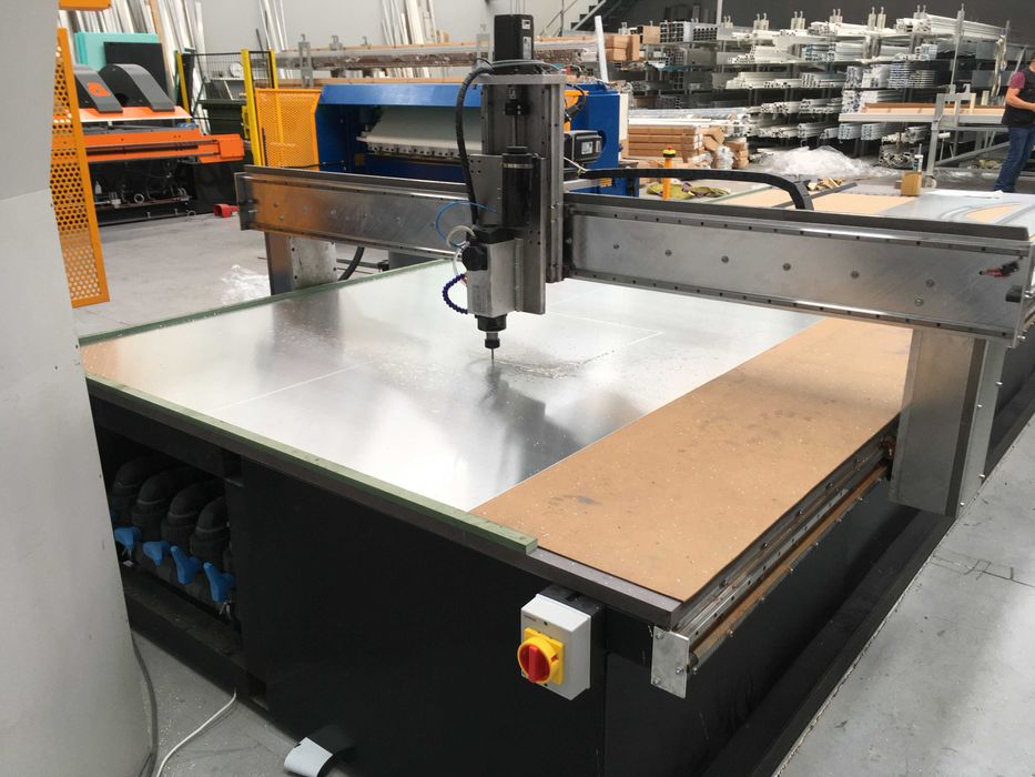 CNC Router\fresa 5500x2200mm para chapas alumínio nova