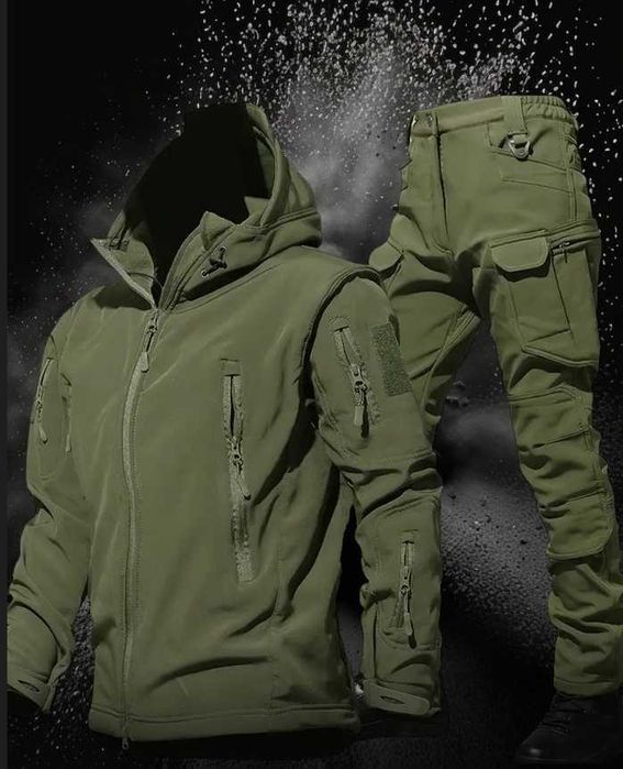 Теплий костюм Soft Shell флісова підкладка водовідштовхувальна тканина