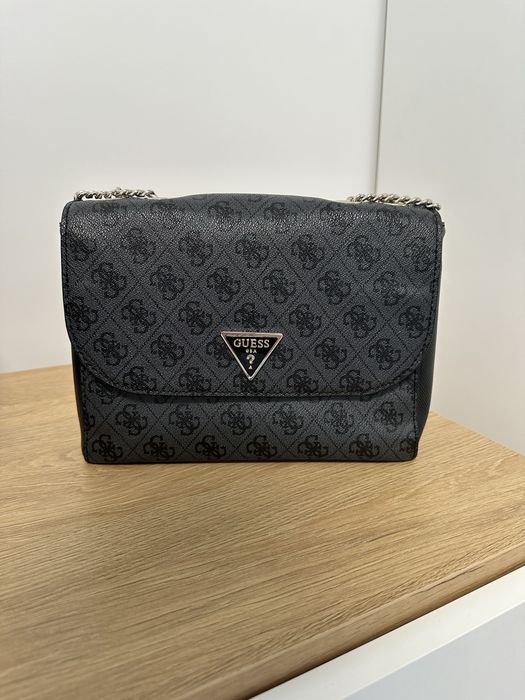 Жіноча сумка Guess