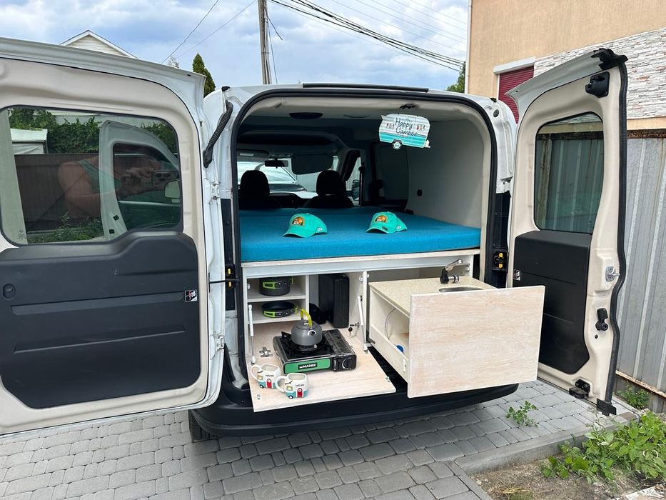 Dodge Promaster City (Fiat doblo)2015 года.