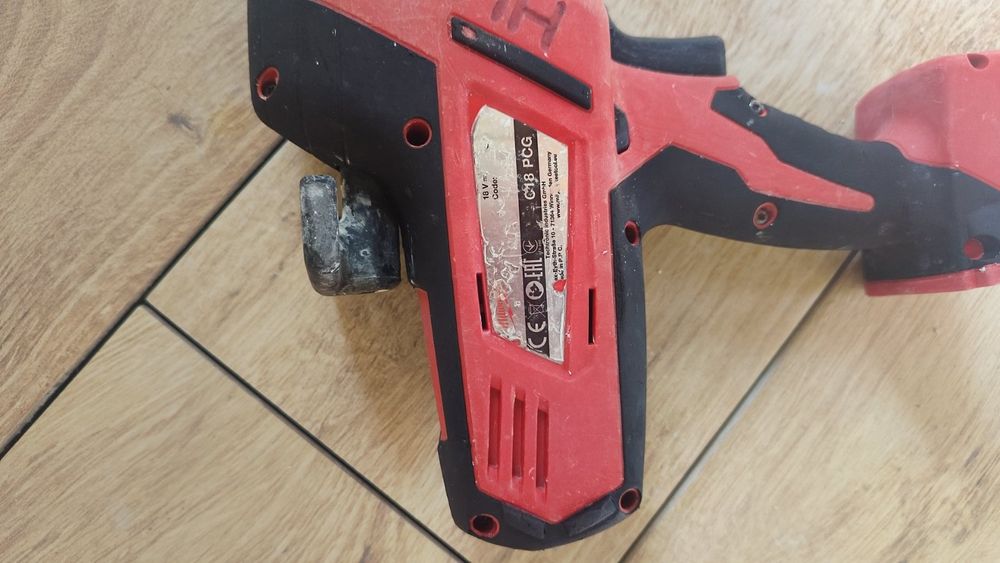 MILWAUKEE 2641-20 [pcg] | Пістолет для герметика