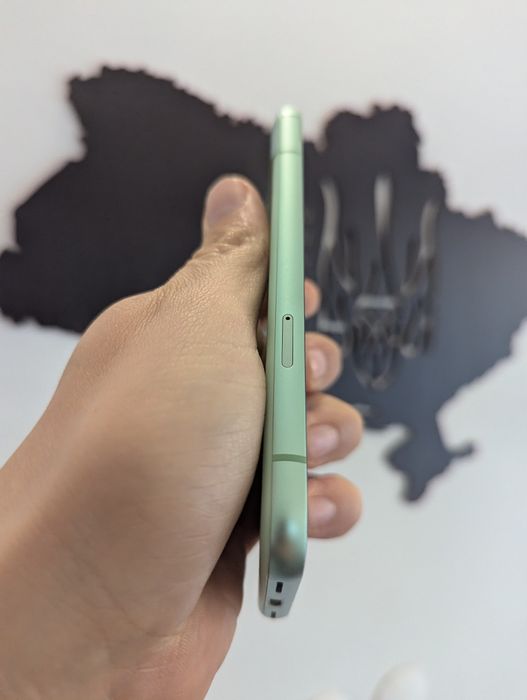 Pixel 8a 128gb Never. Green.