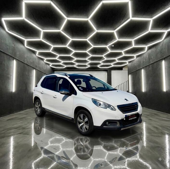 Peugeot 2008 1.2 VTi Allure