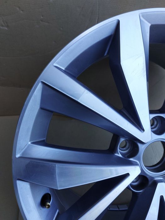 Felga aluminiowa VW T-ROC 17cali oryginał