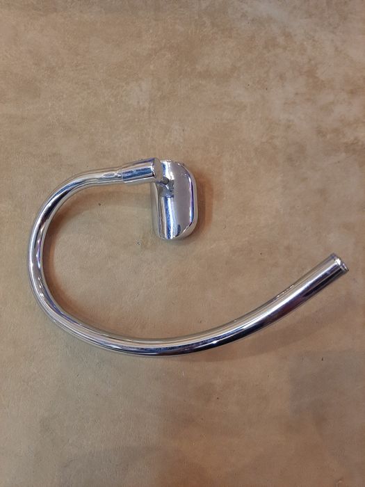 Вешалка для полотенца