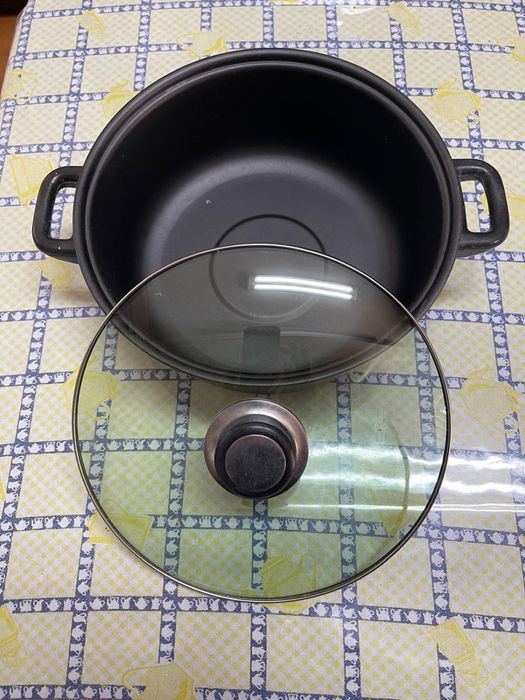 Tachos em aço inoxidável com tampa em metal e vidro - várias dimensões