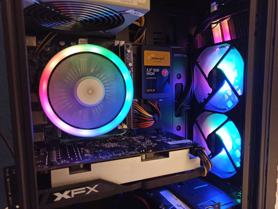 Gaming Desktop PC / Intel i7 Quad 16 GB / SSD +
1TB / AMD RX 470 8GB