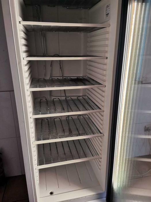 Arca vertical congeladora