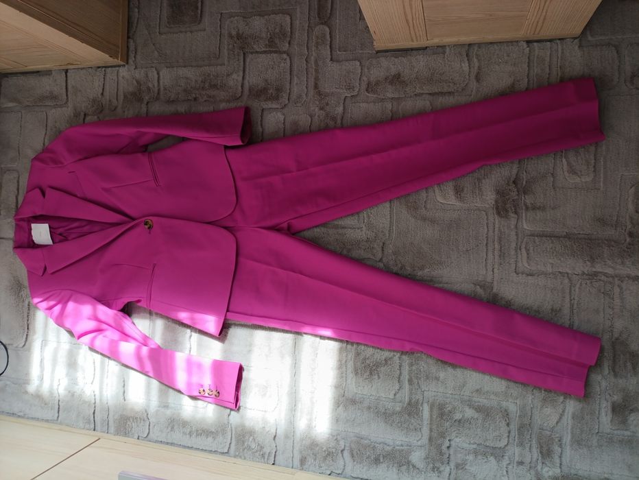 Garnitur damski Mango