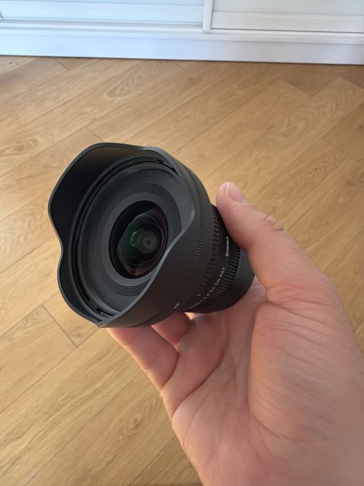 Обʼєктив Sigma 10-18mm f2.8 e-mount