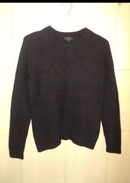 COS: светр із вовни тибетського яка