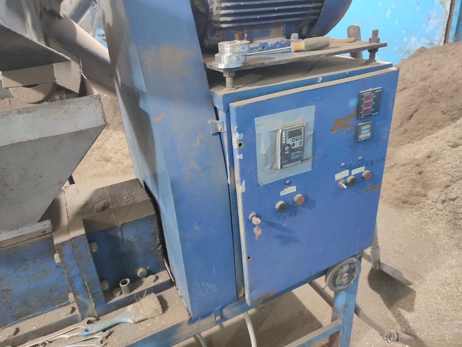 Лінія брикетування піні кей Pini key