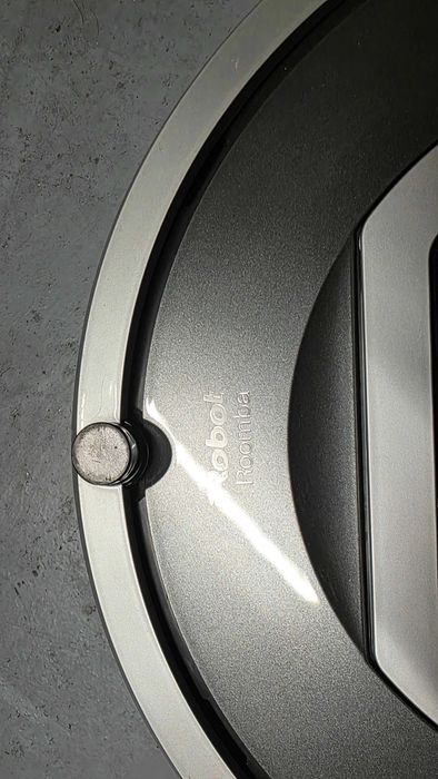 Aspirador iRobot Romba 780 – Usado, ótimo estado + vários acessórios