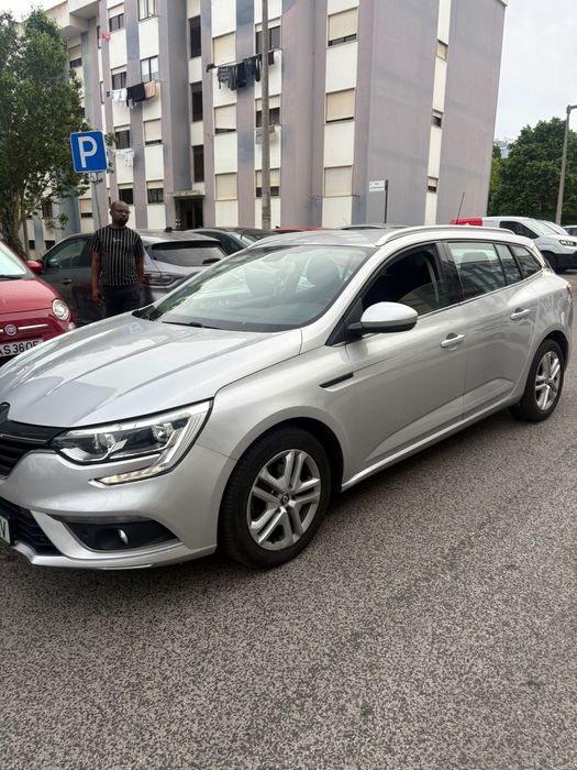 Renault Mégane  – Económico e Confortável