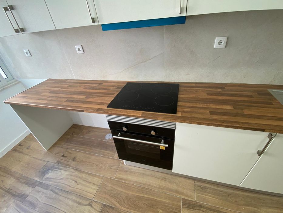 Arrendamento de quarto na Rua General Humberto Delgado, 13 Foros de Amora, Amora   400 €/mês