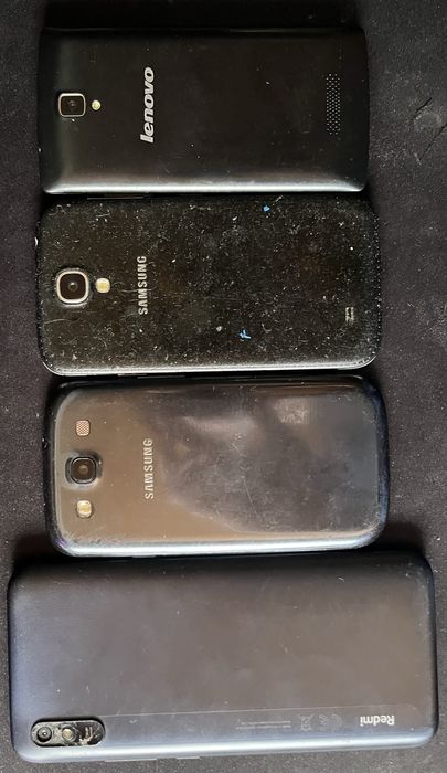 Продам лот телефонів