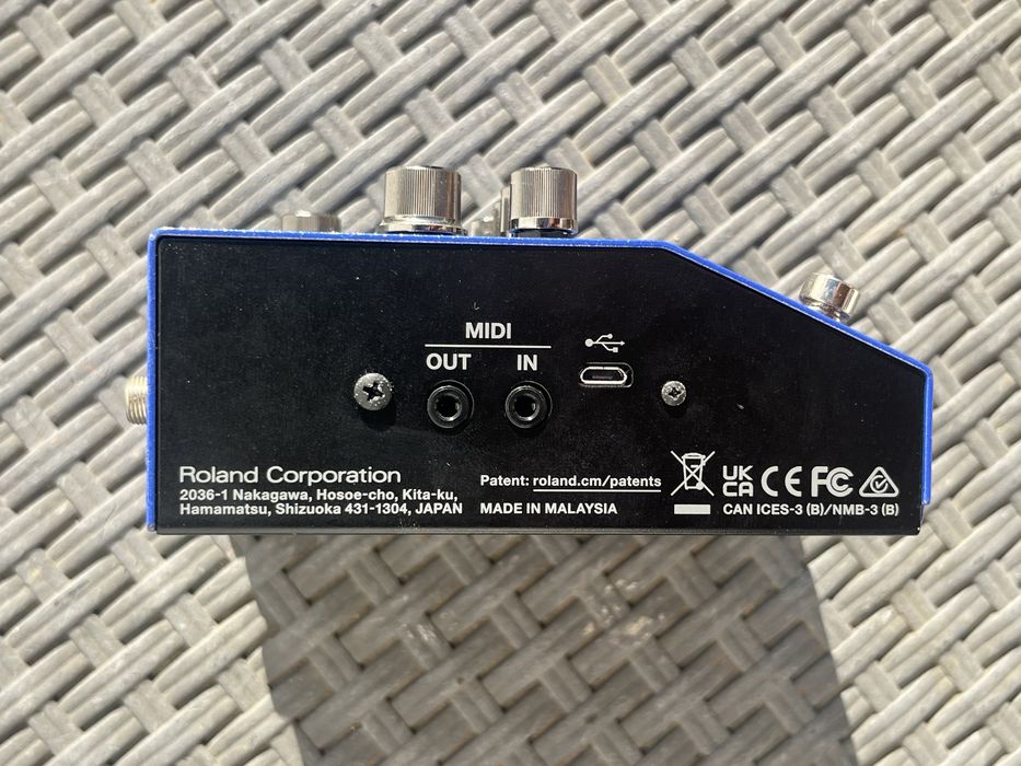 Boss SY-200 - pedal synthetizador