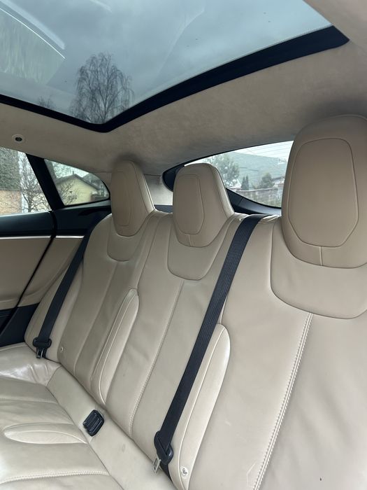 Tesla Model S 90d 2016