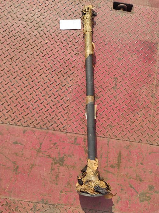 Półosie tylne lewa i prawa stary typ 16 frezów - Kamaz