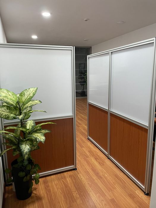 Divisórias em alumínio / acrílico