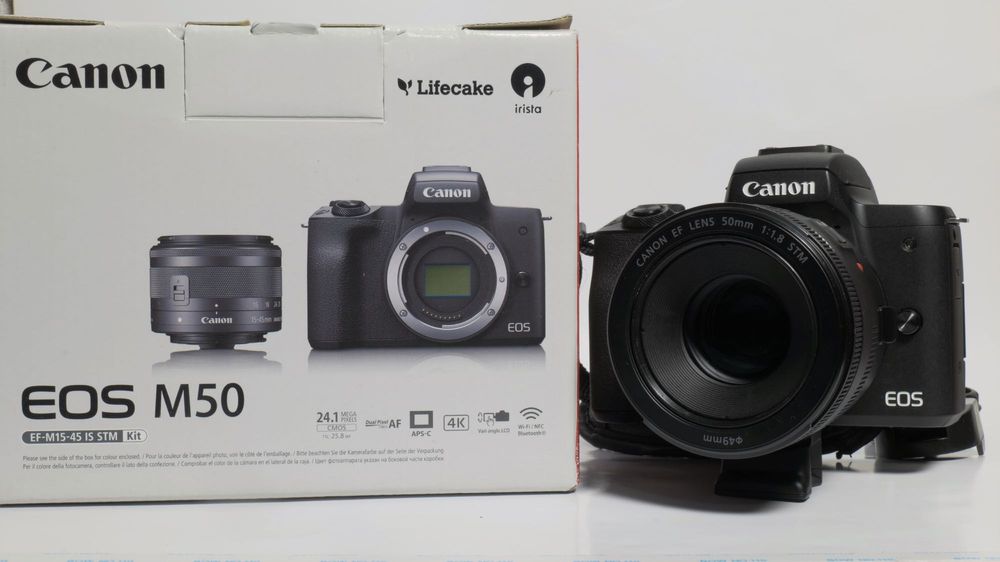 Canon EOS M50 + об’єктив 15–45mm