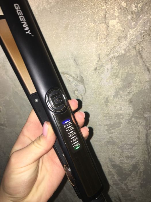 Плойка-выпрямитель для волос Geemy