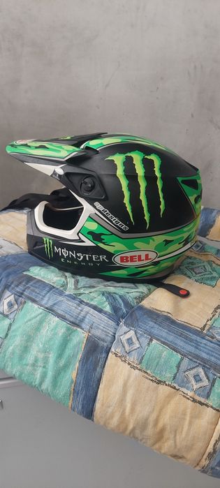 Capacete monster