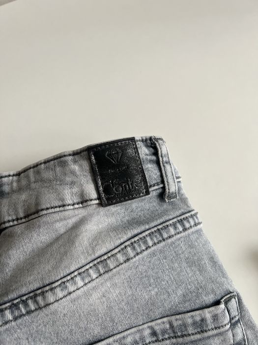 Dżinsy rurki/skinny Conte