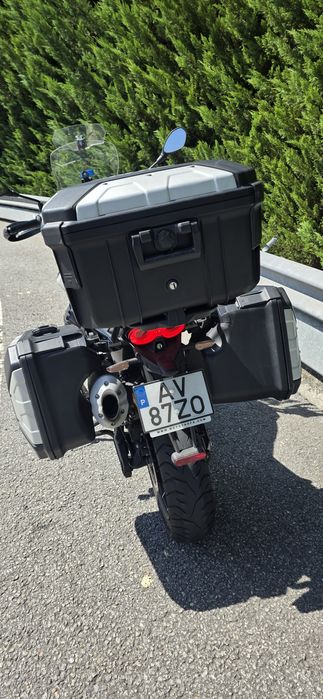 Moto Guzzi v85tt 2023 urgente