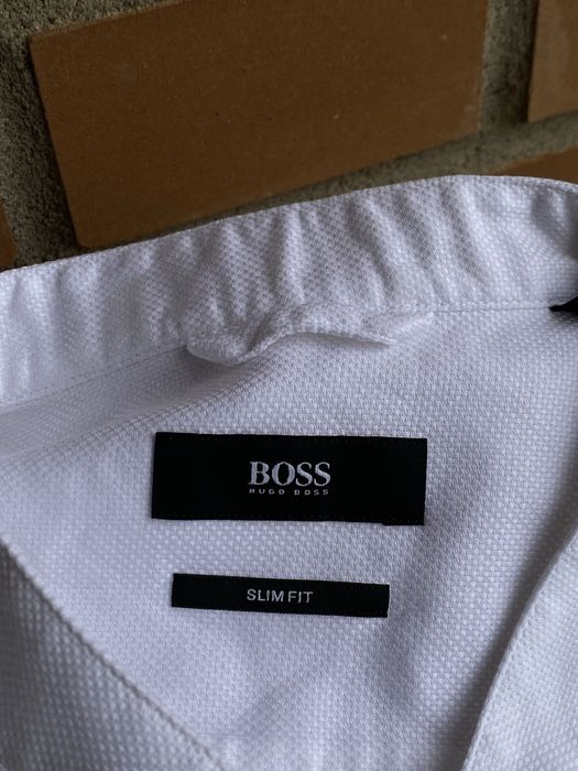 Рубашка Hugo Boss оригінал стійка біла М