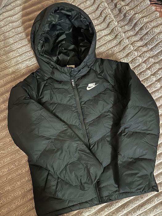 Підліткова куртка - пуховик Nike оригінал !