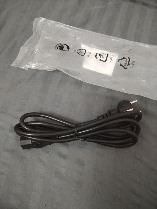 Шнур,кабель живлення