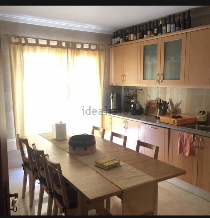 Arrenda-se Moradia M4