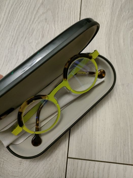 Okulary korekcyjne oprawki okrągłe zielone Theo j. Caroline abram