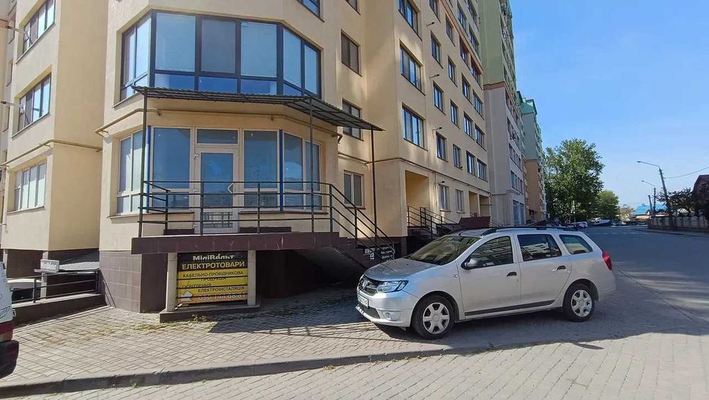 Продам комерційне приміщення 91 м2 721$ m2, здане, прохідне
