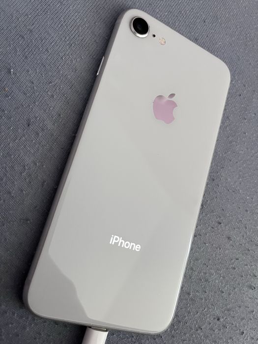 Iphone 8 sprawny 64GB