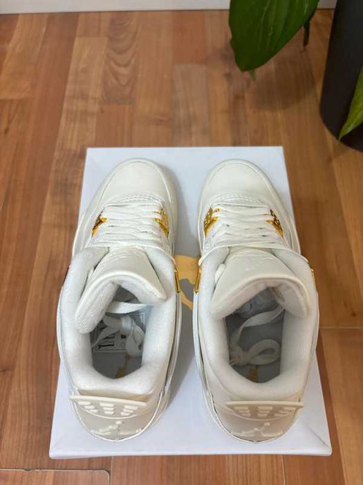 Jordan 4 Retro Metallic Gold r.41