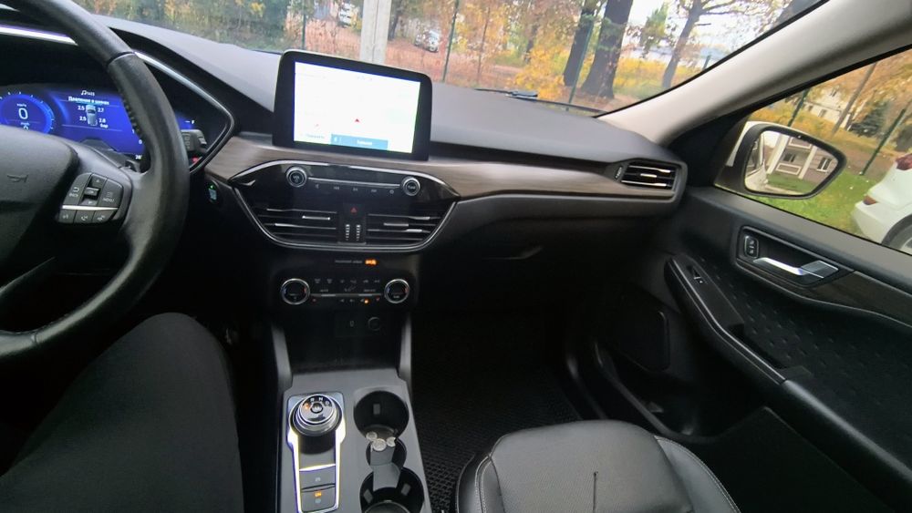 Продам Ford Escape Titanium