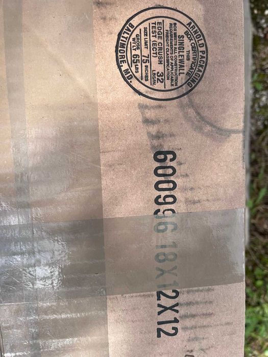 Caixas de mudança e papel de embalagem