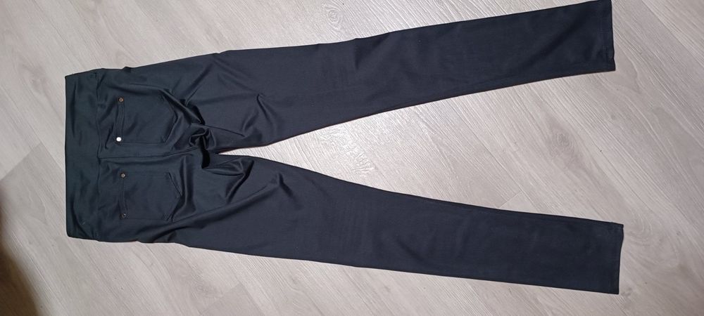 Лосини, штани жіночі, тягнуться