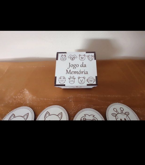 Jogo da memória em madeira novo