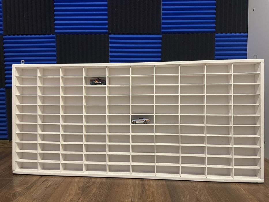 Półka regał na resorki samochodziki