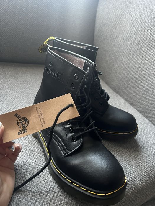 Dr Martens взуття, черевики