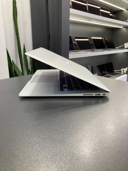 Ноутбук MacBook Air 13” 2017 i5/8/256 ГАРАНТІЯ 102931