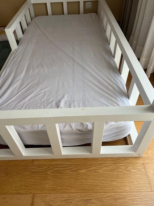 Cama criança Montessori madeira branca 200x90