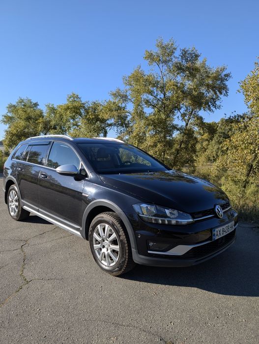 Volkswagen Golf Alltrack

Volkswagen Golf 2017

Автобазар
Volkswagen
G