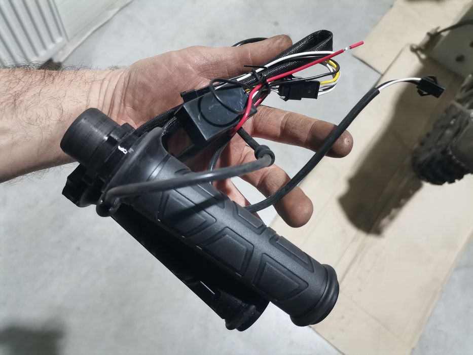 Мотоциклетні ручки з підігрівом  на surron, та інші електро