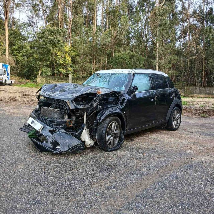 Mini Cooper D Countryman 1.6D de 2014 - Peças Usadas