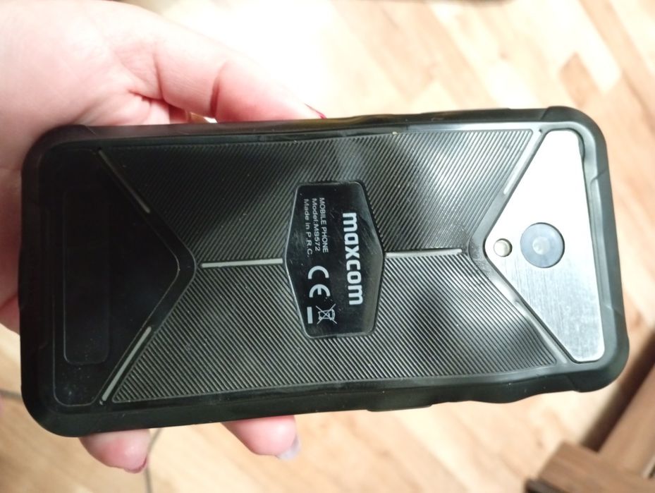 Maxcom MS 572 telefon