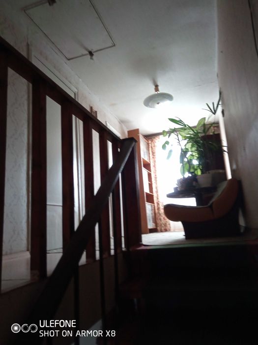 Двоповерховий будинок (половина) Нові Петрівці